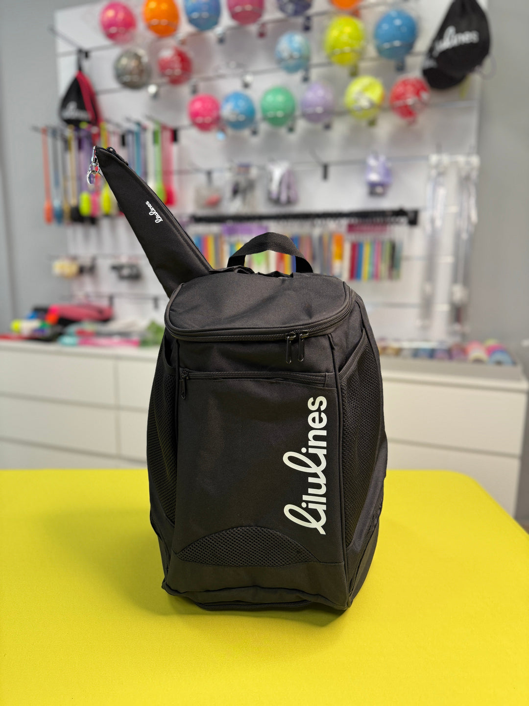 COVER FOR STICK AND RIBBON IN RIBBON ROLLER