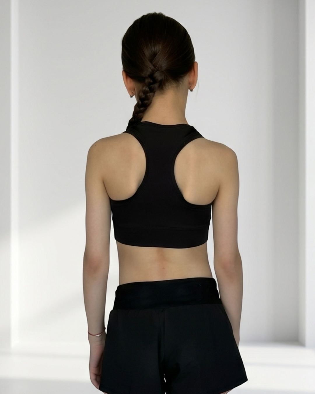 Krótki top treningowy Black